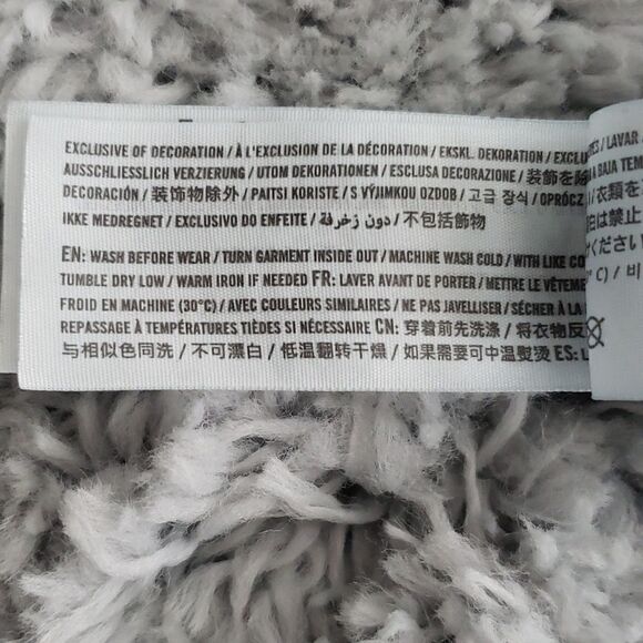 HOLLISTER High Rise Super Skinny Raw Hem Denim Shorts - Picture 7 of 8